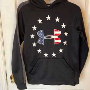 Boys Under Armour hoodie size youth medium